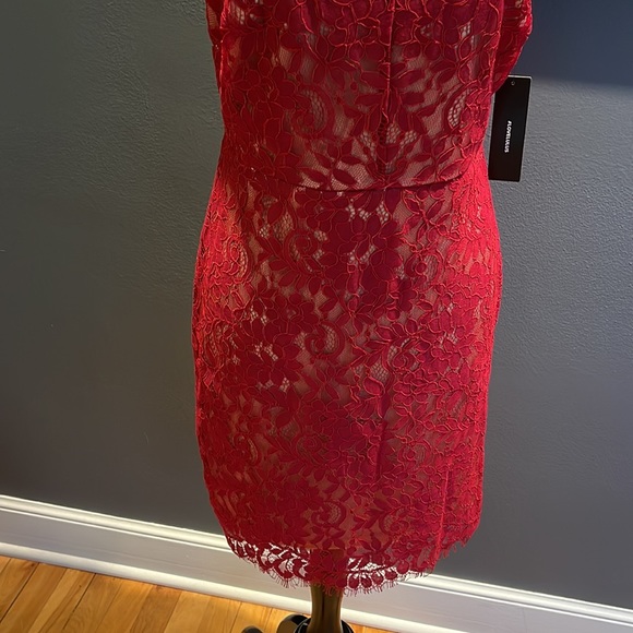 Lulus lined deep red lace fitted slip style halter midi. NWT. Size medium. - Picture 3 of 8